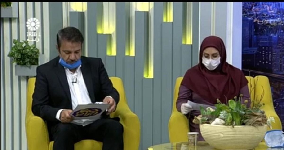 ببینید | واکنش مجری تلویزیون به سرفه مهمان برنامه