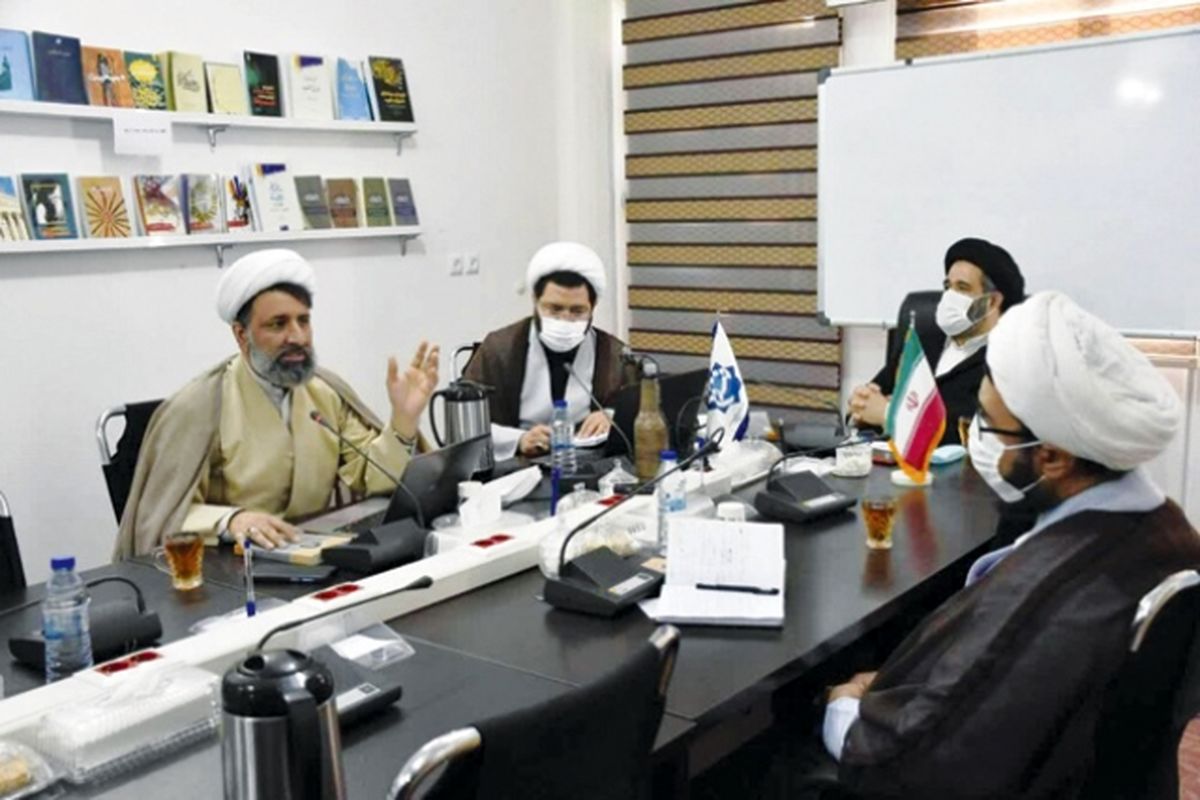 توضیح احمد رهداری درباره میلیاردر شدن روحانیون
