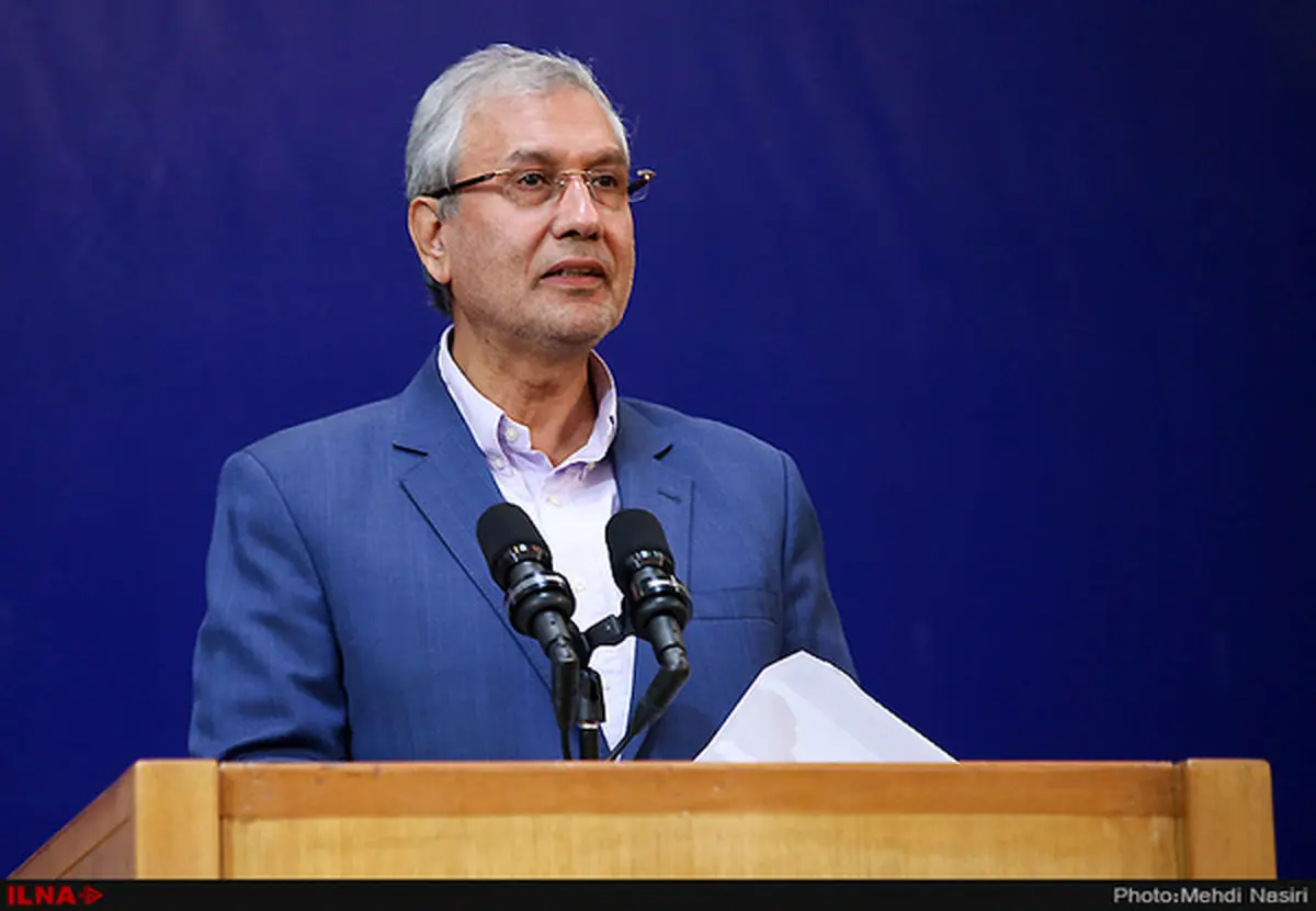 واکنش علی ربیعی به خبر شلاق خوردن یک کارگر