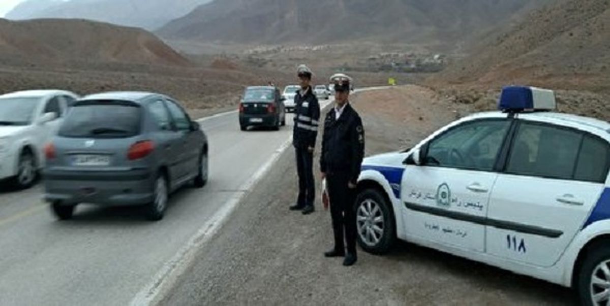 ببینید | حرکت انسانی مامور پلیسراه هرمزگان در جاده