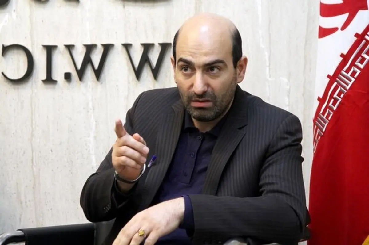 اتهام تازه به روحانی؛ اطرافِ او لانه جاسوسان است