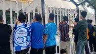 حال و هوای هواداران استقلال مقابل هتل این تیم