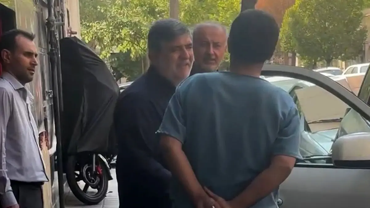خروج رضا درویش از باشگاه پرسپولیس برای حضور در یک جلسه مهم