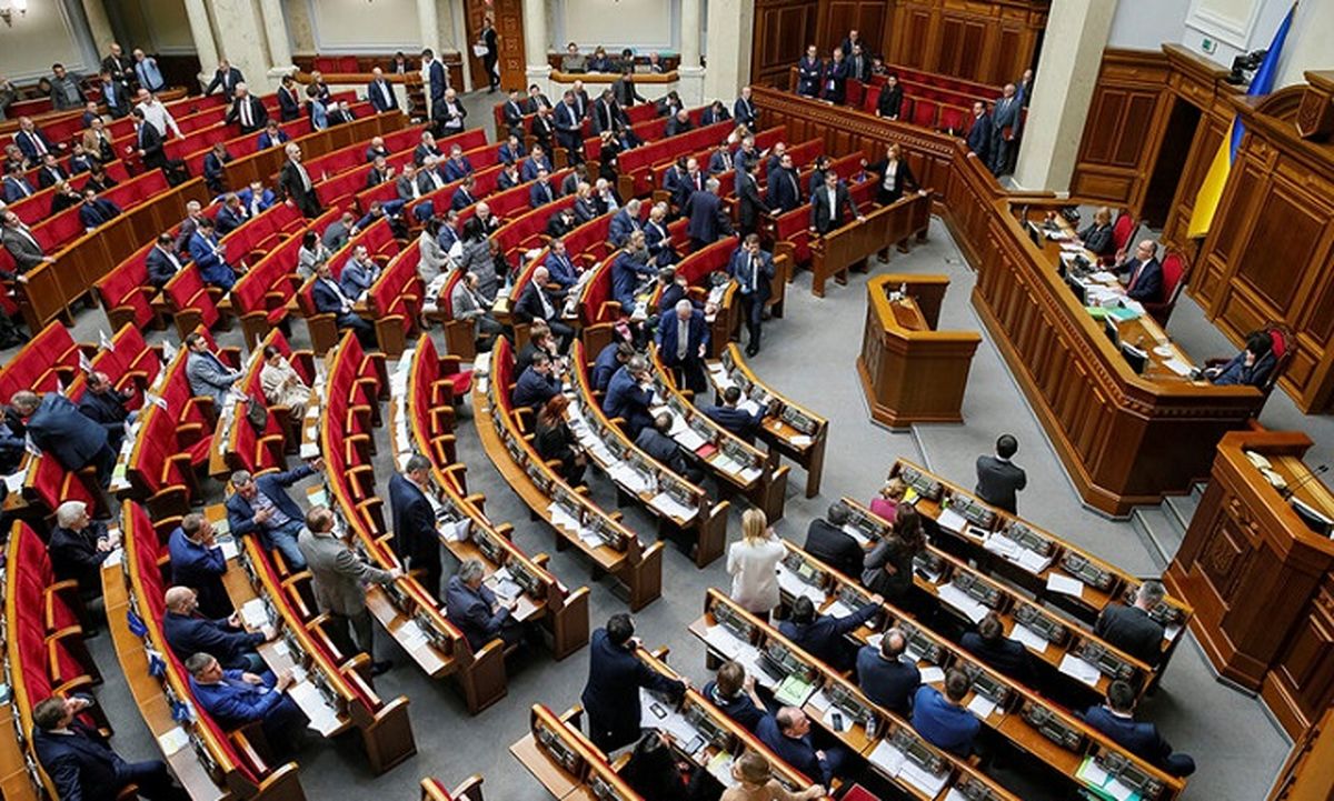 ببینید | کتککاری در مجلس چک به خاطر کرونا