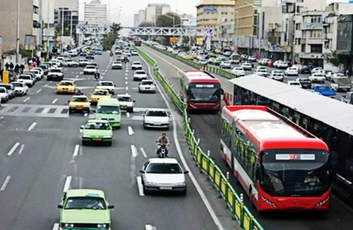 لاین سیاسی خیابان؛ نشانه‌شناسی خط ویژه