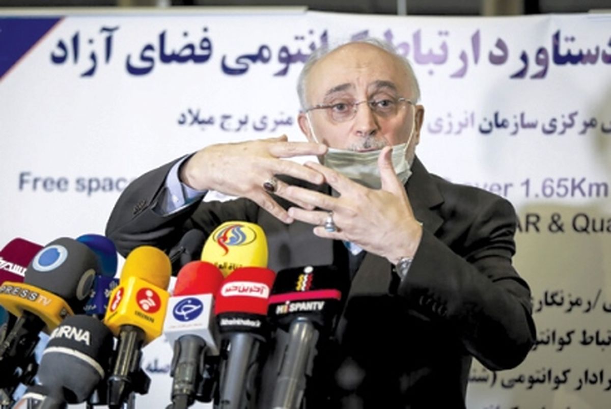 هیجان آقای فیزیکدان درتعریف یک آزمایش حساس