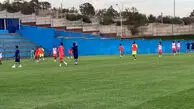 لحظاتی از بازی درون تیمی پیکان همراه با مهمان ویژه
