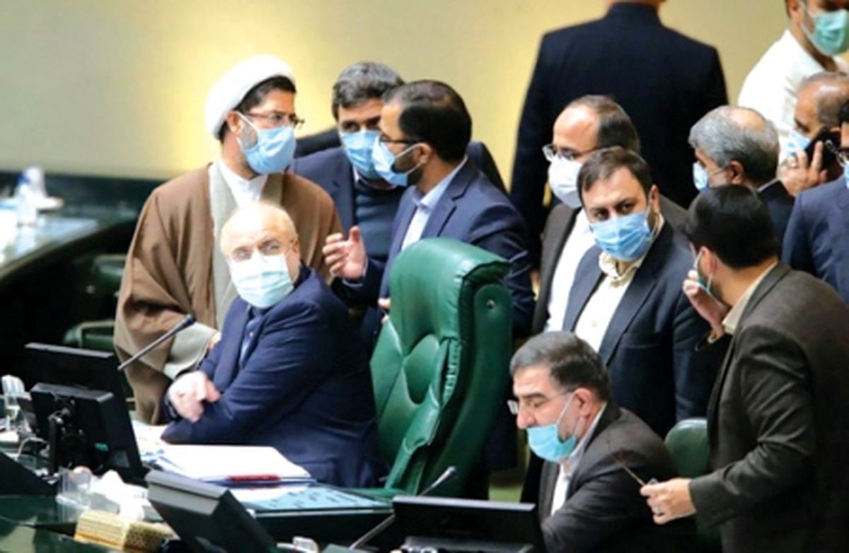 دلار ۴۲۰۰ تومانی نرفته برگشت؟