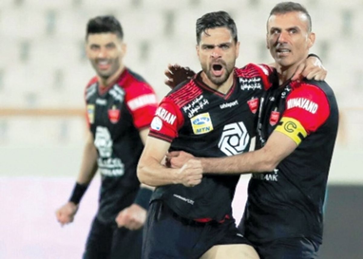 مصاف پرسپولیس با آقای اوت پیکان