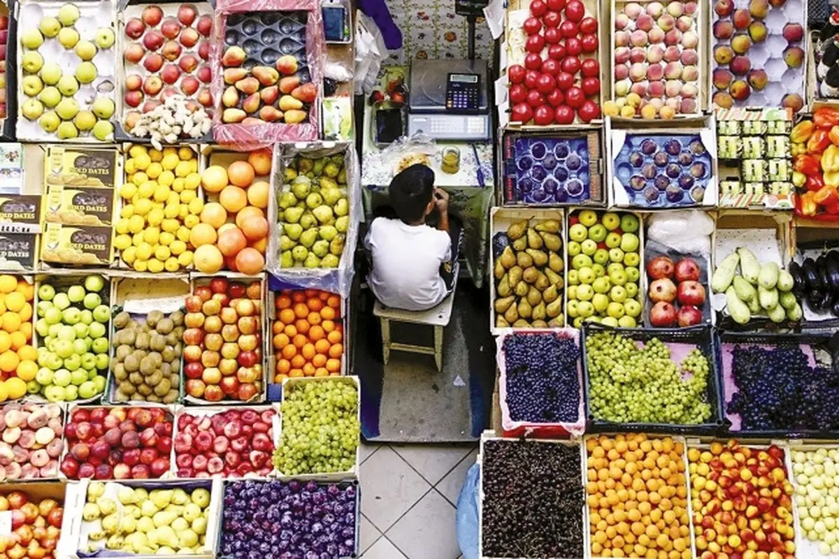 عجایب بازار میوه؛ گلابی ۱۲۵ و نارنگی ۳۰هزار تومان!