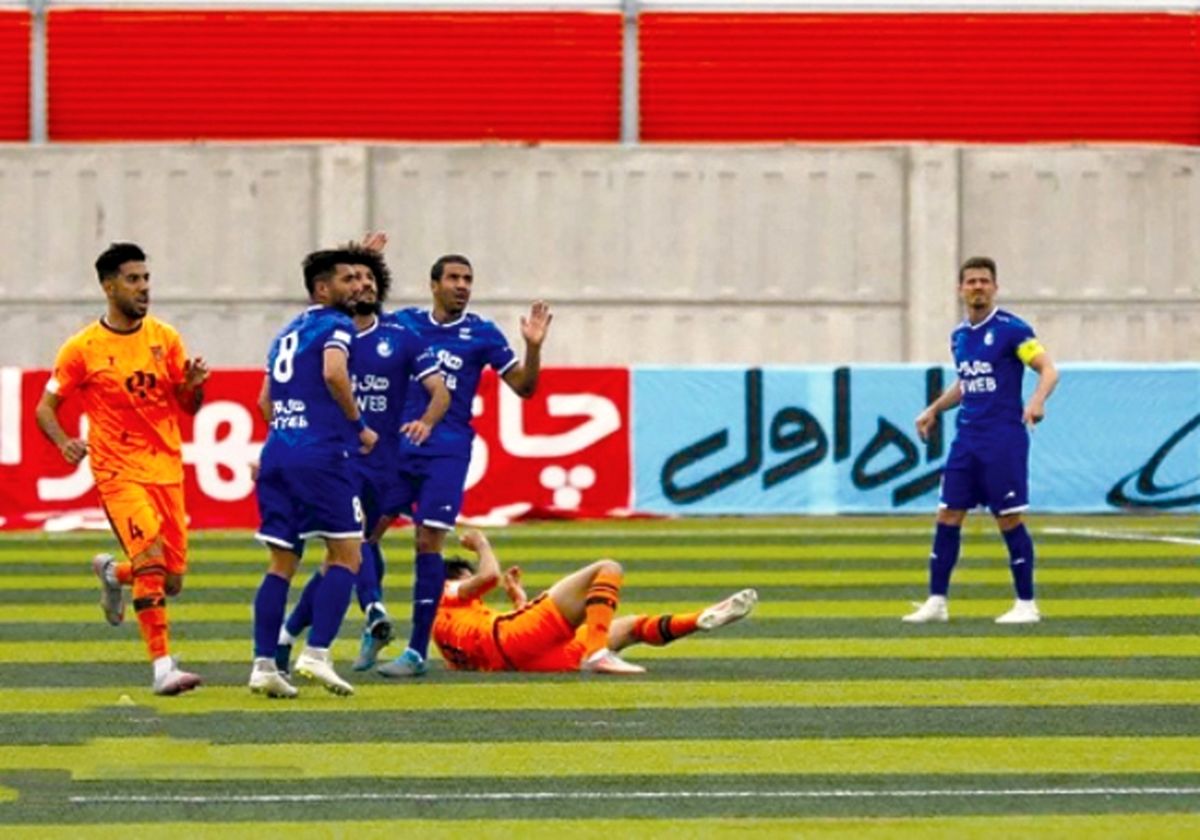 نتیجه تغییرات عجیب ترکیب استقلال؛ برکناری فکری