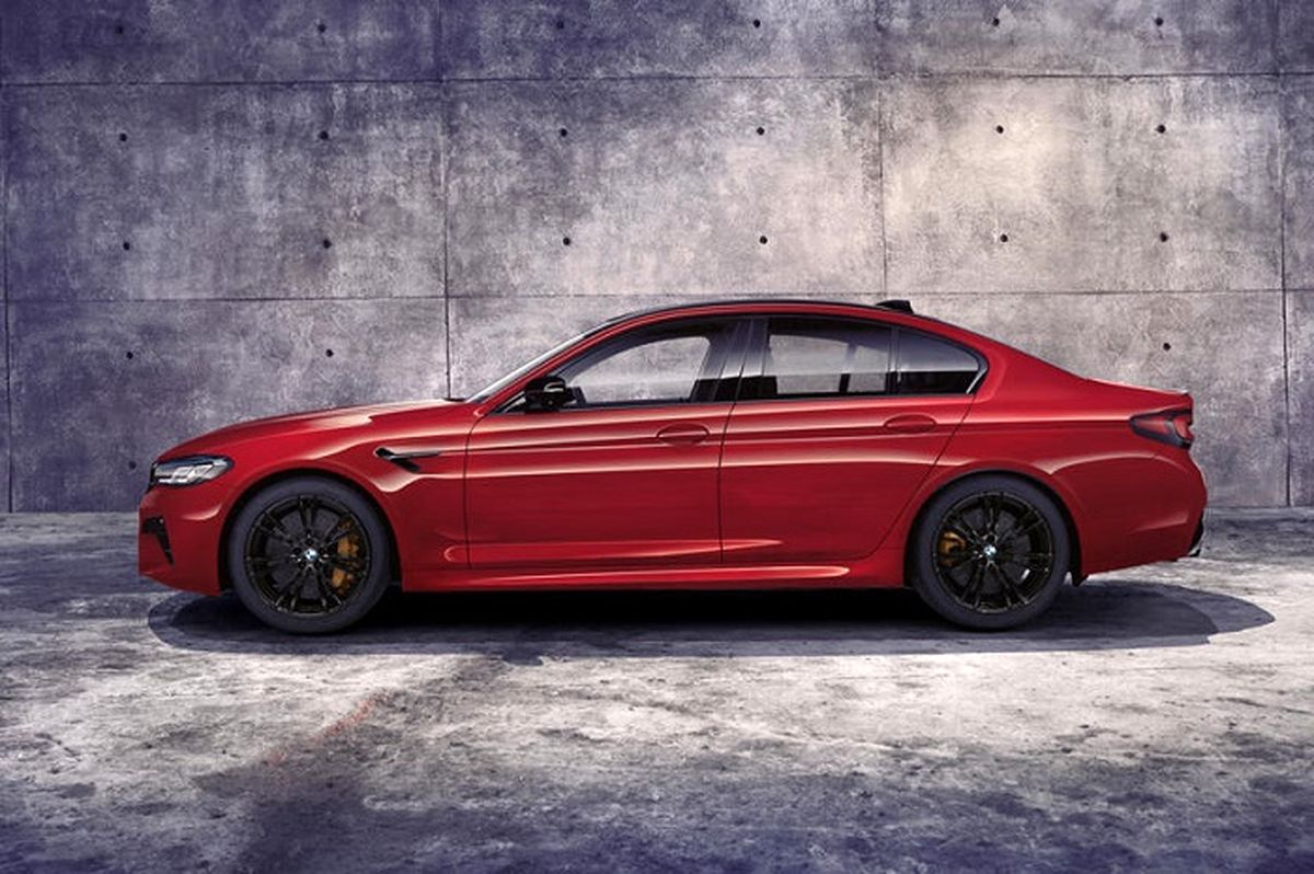 ببینید | رونمایی باشکوه BMW از M5 مدل ۲۰۲۱
