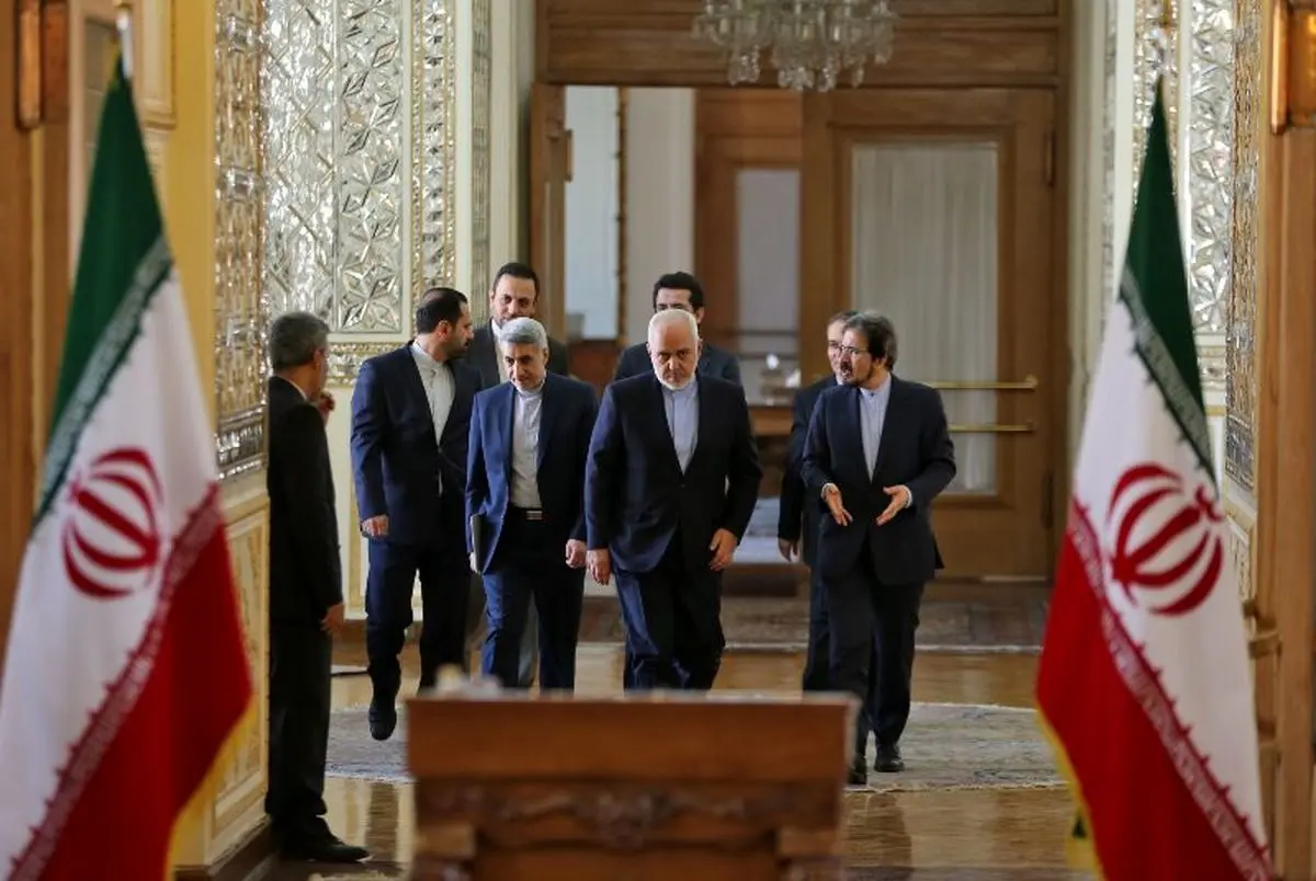 نامه پنج صفحه‌ای ظریف در انتقاد از آمریکا و اروپا