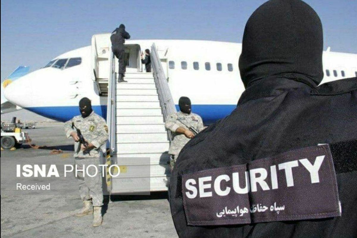 اولین عکس از هواپیماربایی پرواز اهواز به مشهد