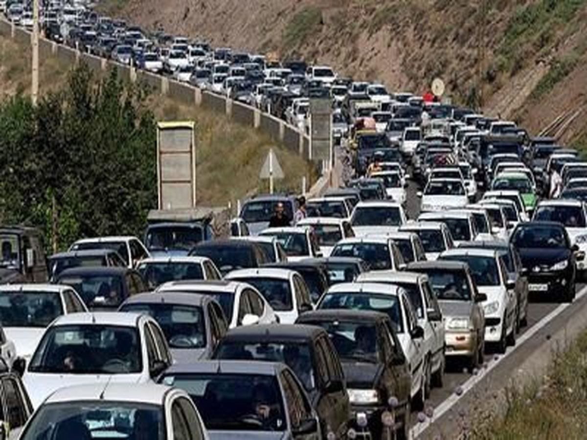 تشکیل صف ۱۰کیلومتری خودروها در محور کندوان