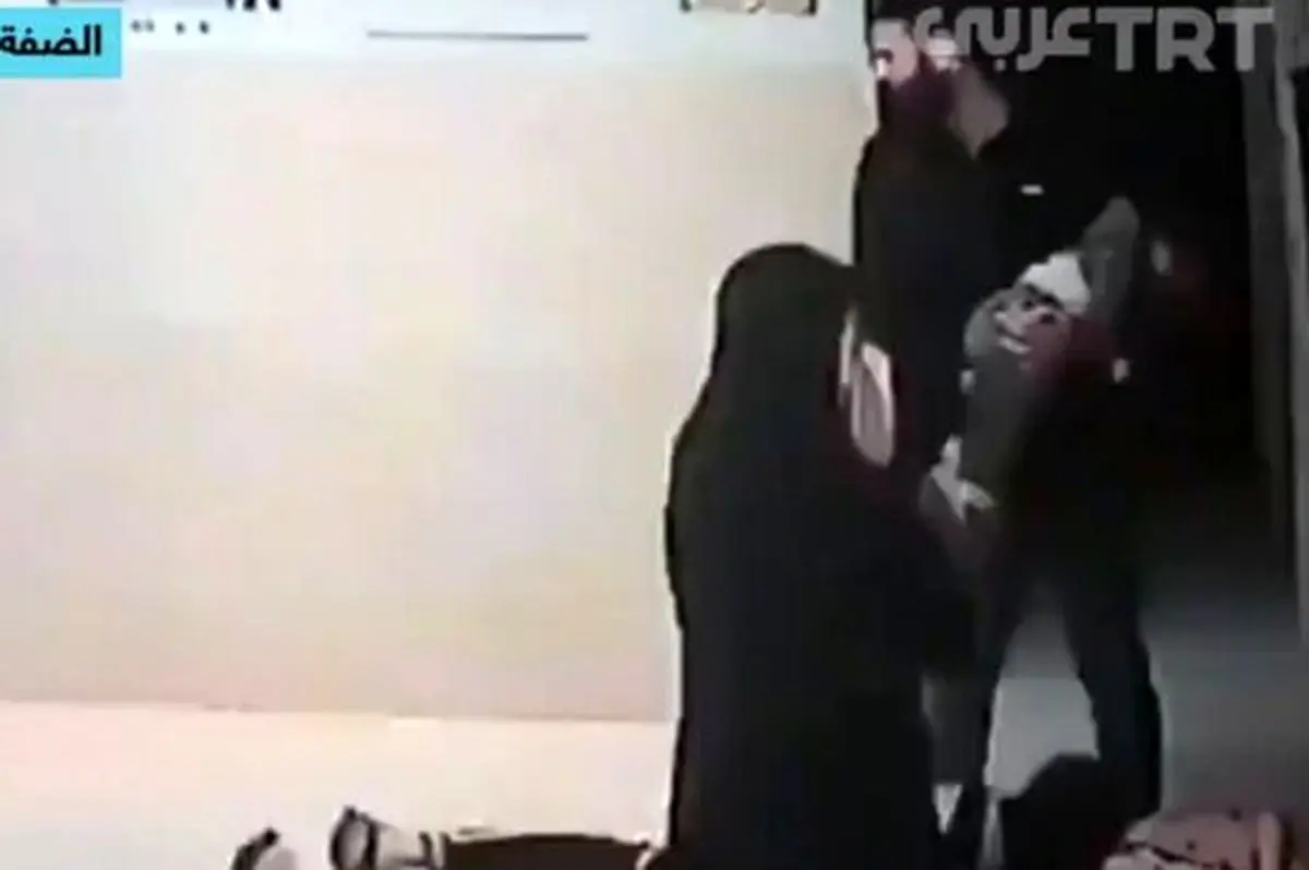 ببینید | ‏نجات کودک فلسطینی از مرگ توسط پزشک درمانگاه