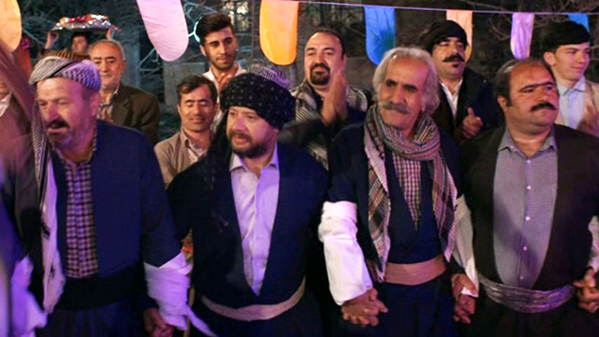 رقص کردی بازیگران نون‌خ در مسابقه پنج‌ستاره