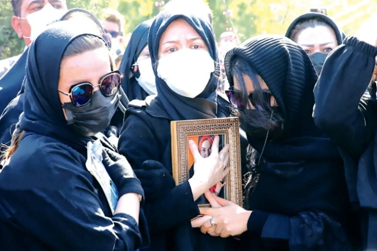 روایتی محتاطانه از مرگ ناگهانی آزاده نامداری