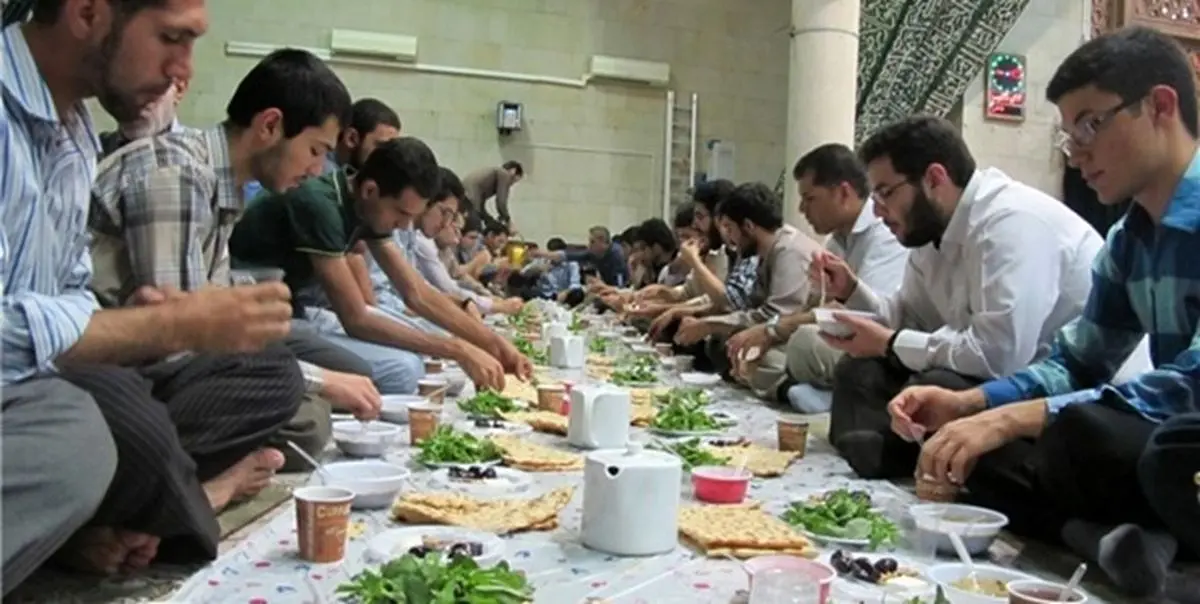 سخنگوی وزارت بهداشت: مراسم افطاری برگزار نکنید