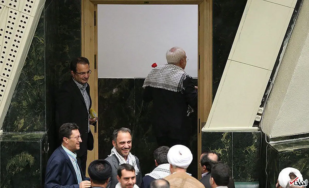 درخواست فوری محمدجواد ظریف از رهبری چه بود؟