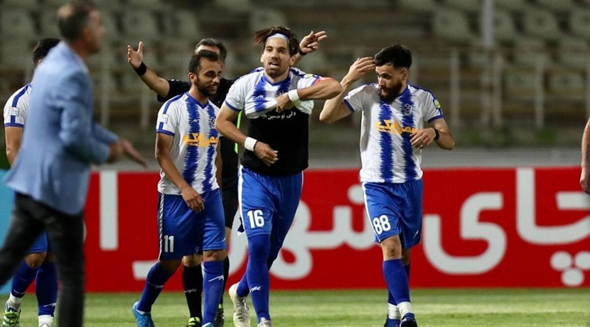 جنجال در دربی خودروسازان؛ پیکان ۶ تعویض انجام داد