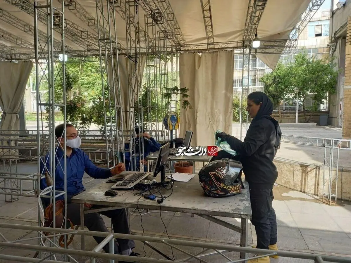 حضور دو زن در اولین روز ثبت‌نام انتخابات ریاست‌جمهوری