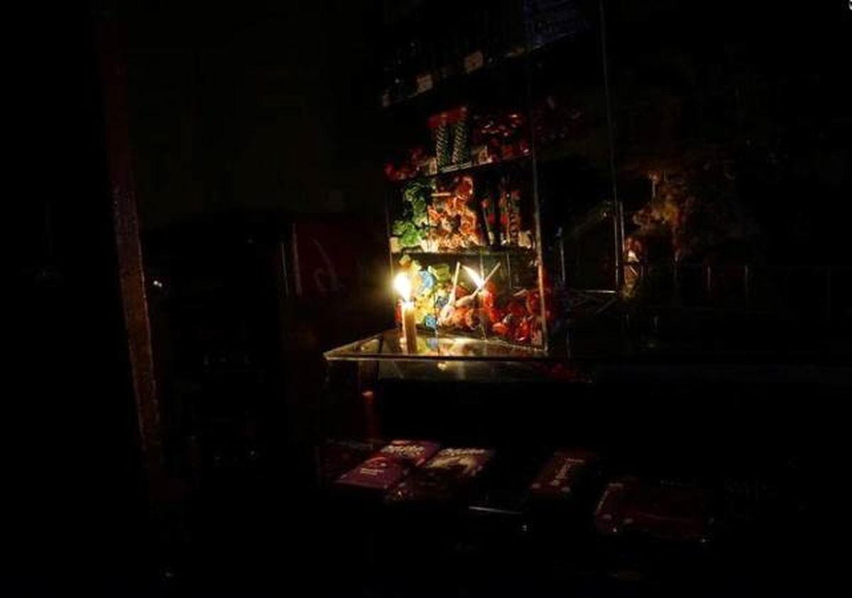 راهنمای زنده ماندن در روزگار بیوفایی برق