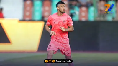 باقری: پرسپولیس بازی دارد، کریم باقری یا اورونوف بازی ندارد!