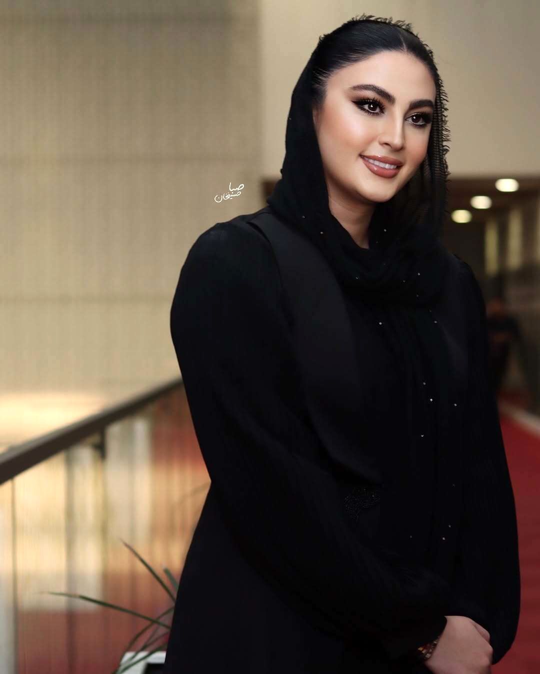 مریم مومن