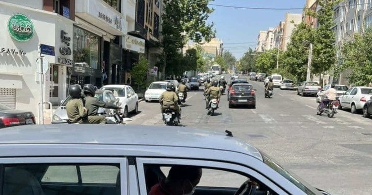 حضور امروز یگان ویژه در مقابل باشگاه استقلال را ببینید