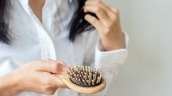 ۵ روش ساده که شما را از شر ریزش مو خلاص می‌کند