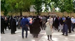 ‌واکسیناسیون پشت در آهنی‌ و بسته پارک ایرانشهر