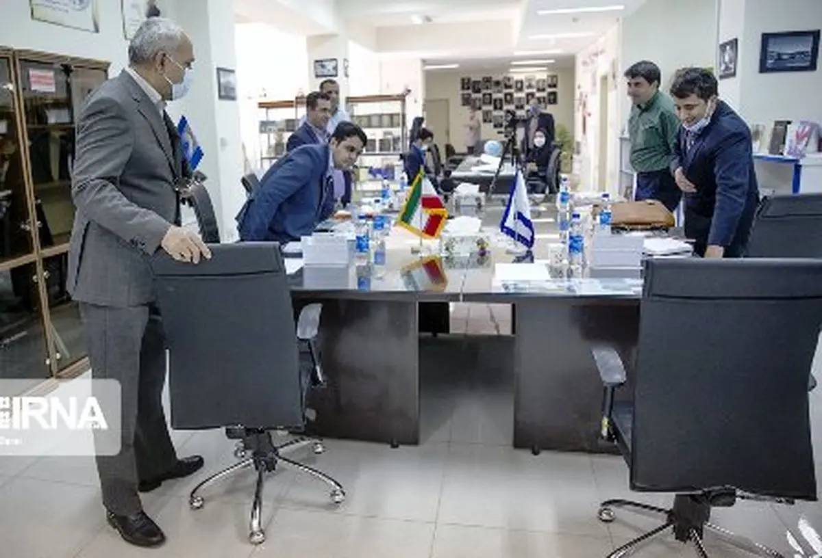 ماجرای میزگرد اقتصادی دوستان و خون‌دماغ شدن