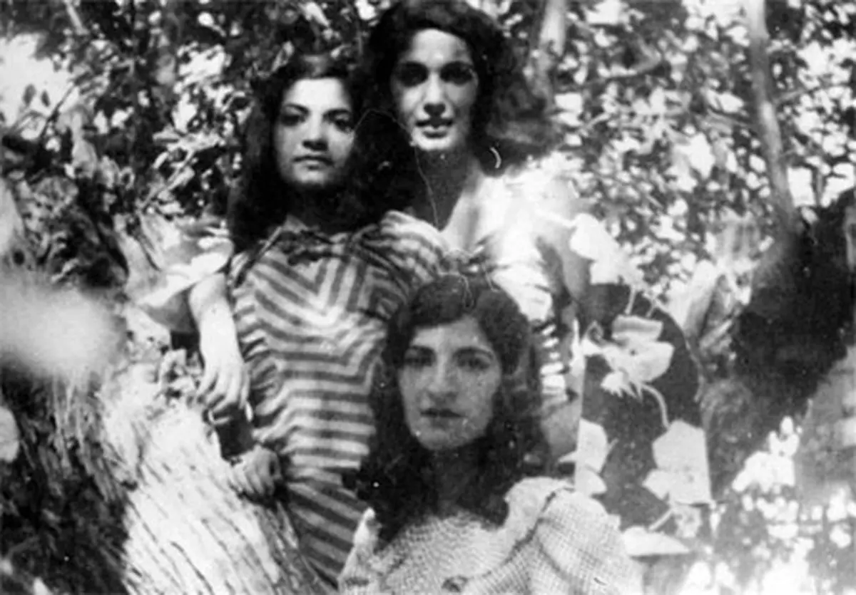 عروسی بهمن پهلوی و کف‌زنی چنگیز مغول ‌‌ ‌