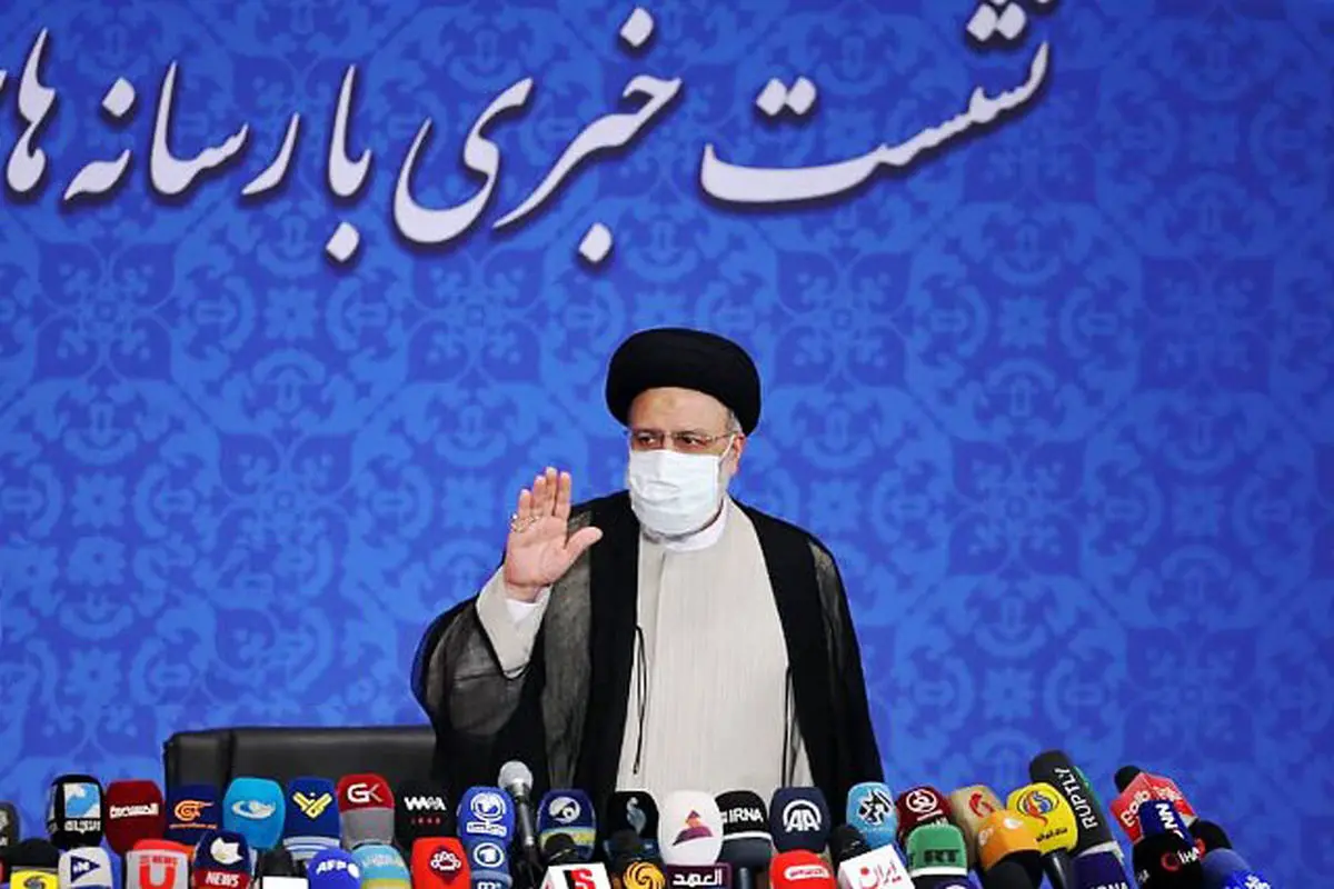 درباره کنفرانس رئیسی، پیرمرد دستفروش و فوتبال ترکیه