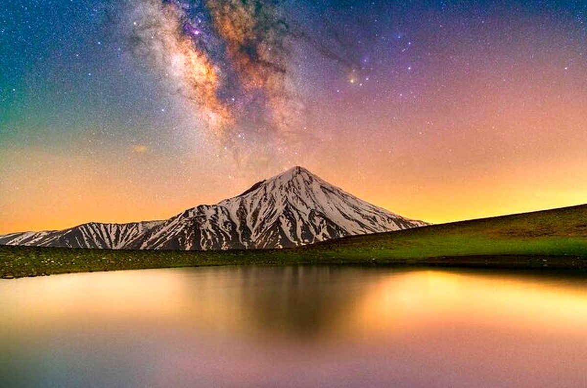 تصویری حیرتانگیز از کهکشان راهشیری بر فراز قله دماوند