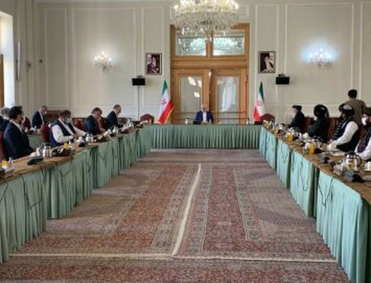 حضور نمایندگان دولت افغانستان و گروه طالبان در تهران