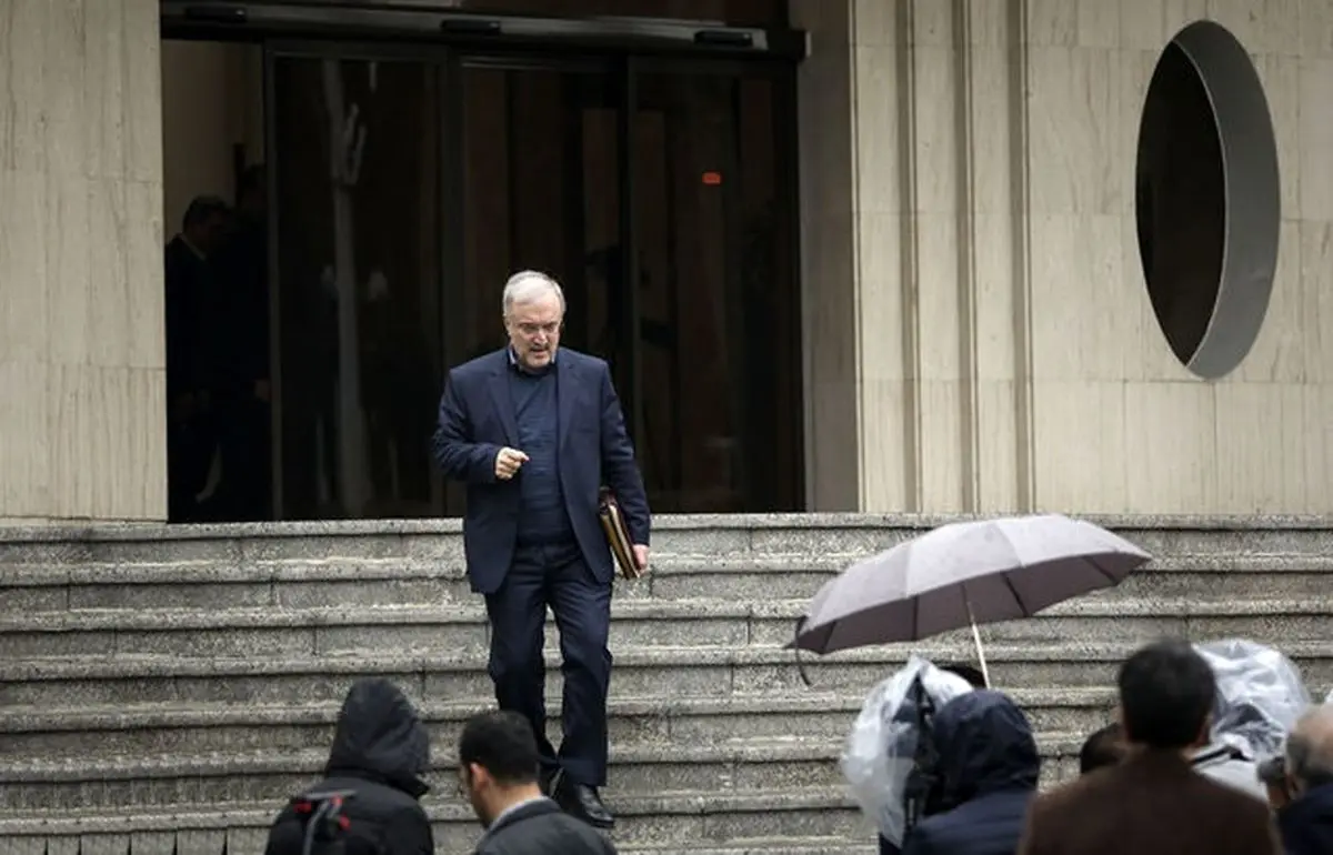 سعید نمکی: واردات واکسن بر عهده وزارت بهداشت نیست