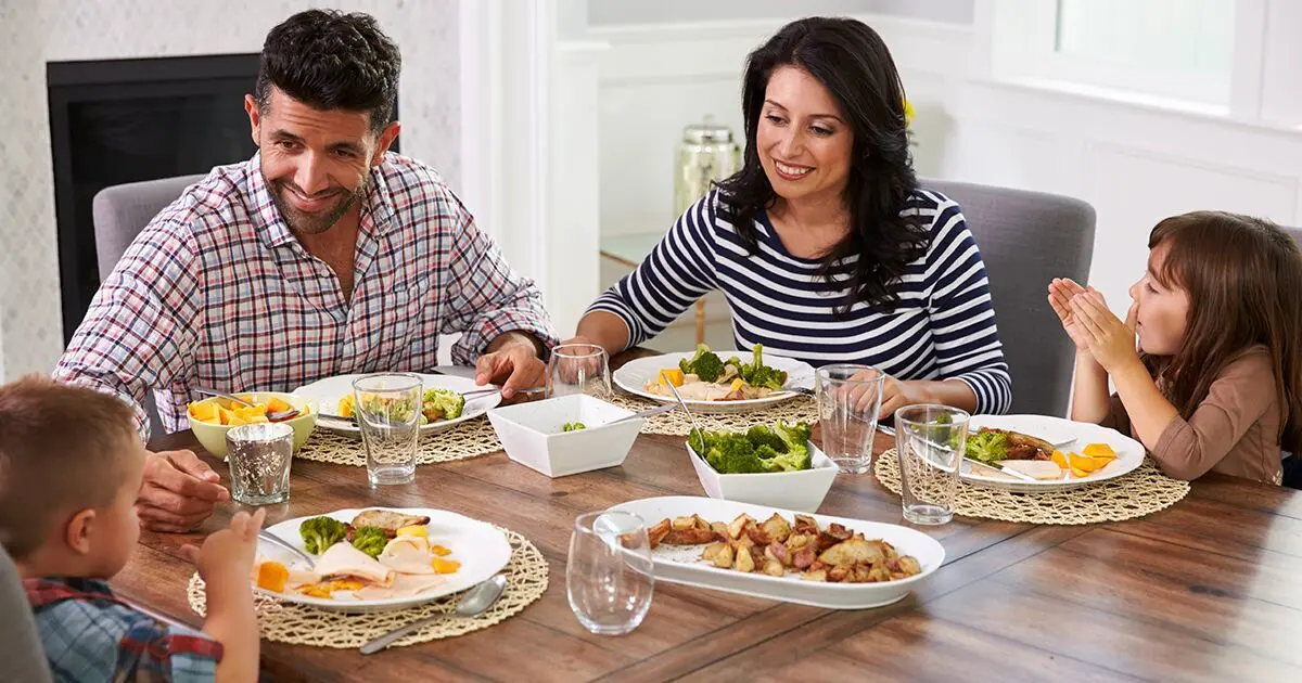 بعد از غذا خوردن، از این ۷ عادت ناسالم اجتناب کنید!