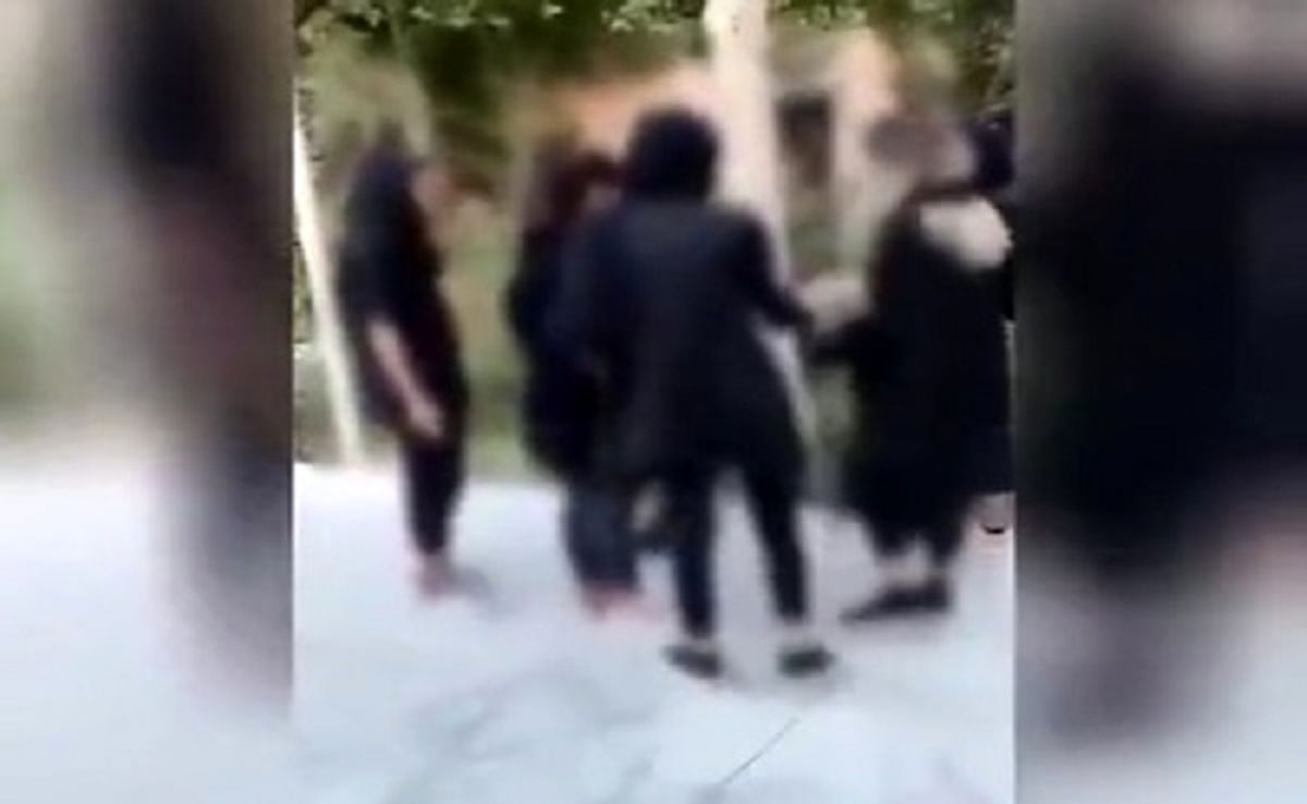 هلیا و دوستانش به اداره پلیس احضار شدند