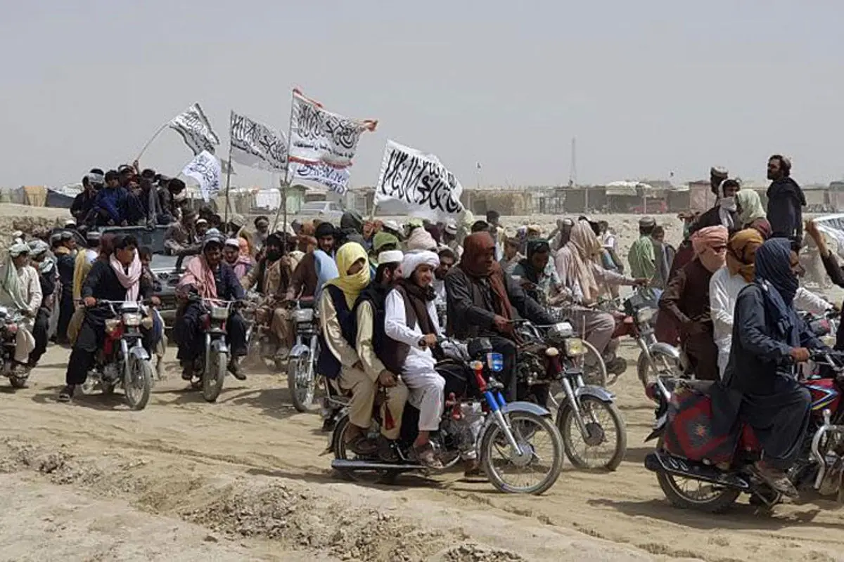 اخبار ضد و نقیض از افغانستان؛ هرات هم سقوط کرد؟