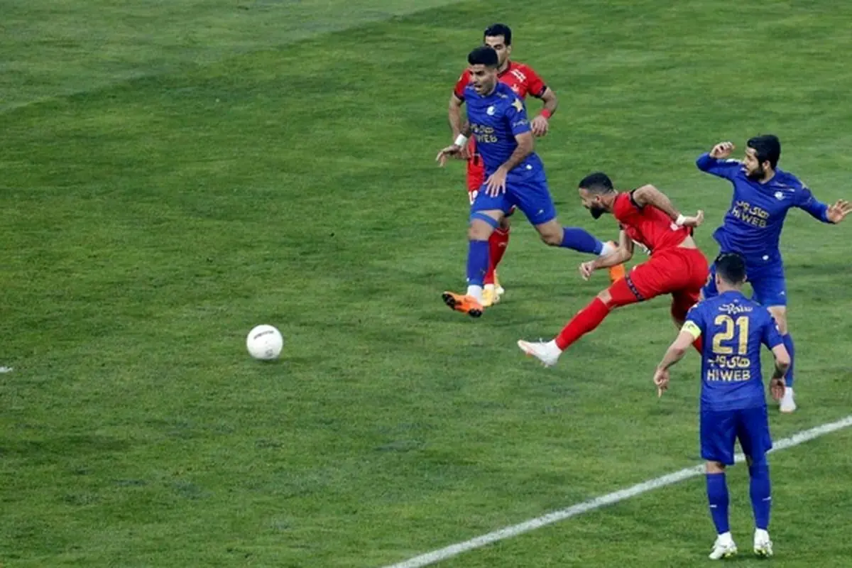 چرا پیشنهاد ۱۵میلیاردی پرسپولیس برای نوراللهی کافی نبود؟