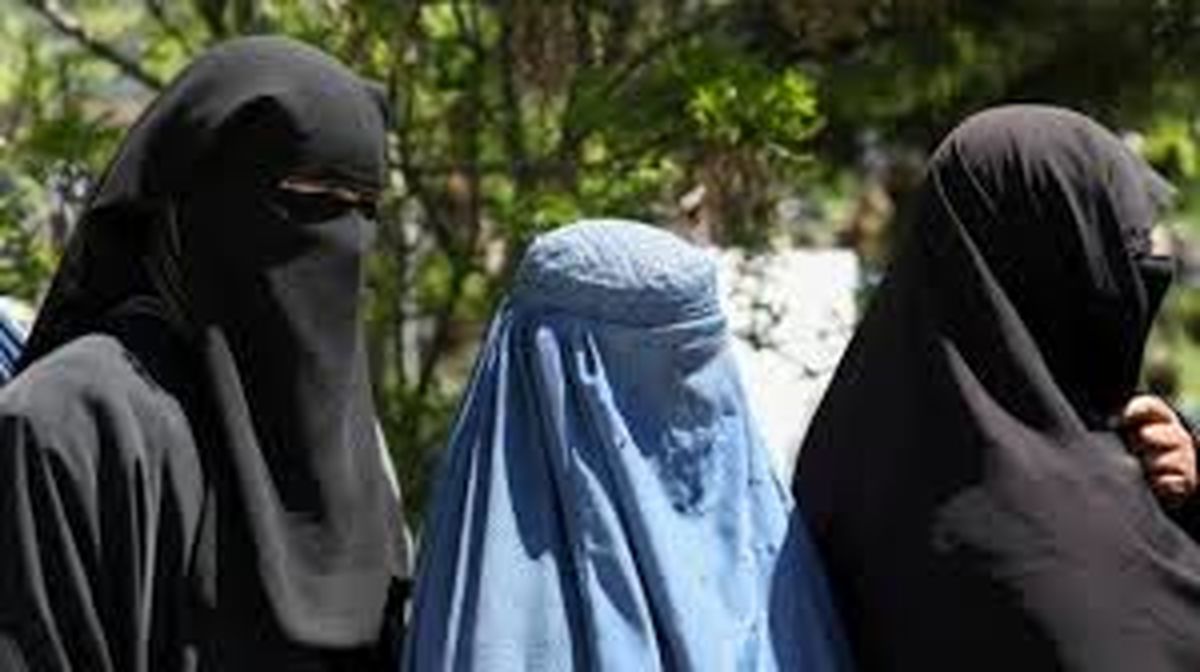 نگاه عجیب به حجاب از دید عضو ارشد طالبان را ببینید