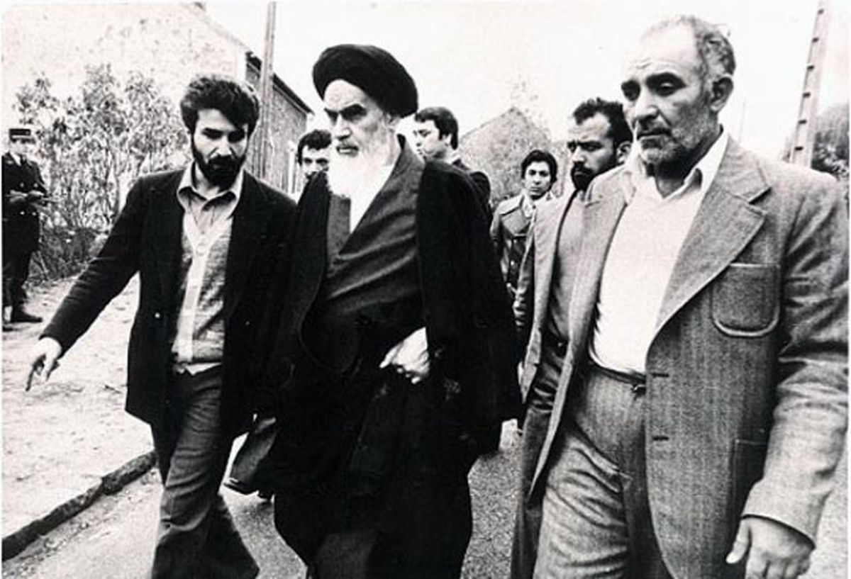 صد سال صد قصه دیگر؛ انقلابی تمام وقت