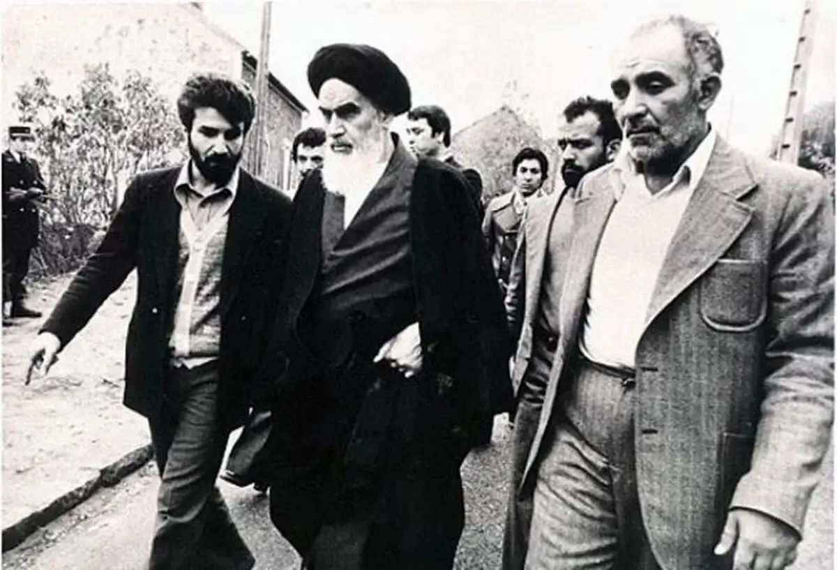 ‌صد سال صد قصه دیگر؛ انقلابی تمام وقت