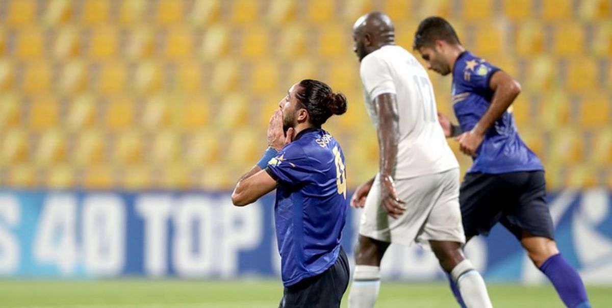 استقلال صفر، الهلال عربستان دو؛ آبیها ایستاده مردند