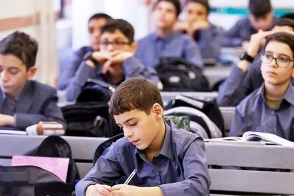 آیا در این شرایط جنگی، خانواده‌ها باید شهریه مدارس را کامل بپردازند؟