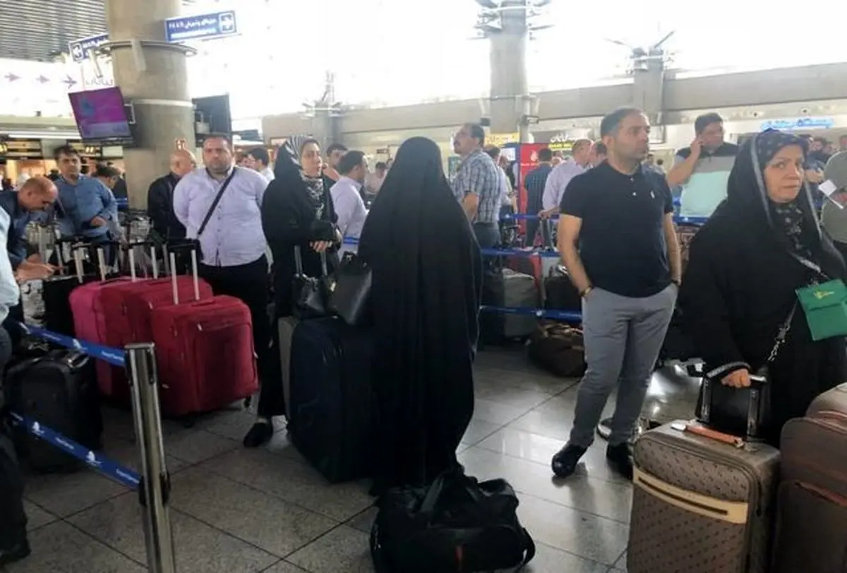 ببینید | علت ازدحام شدید زائران در فرودگاه امام خمینی