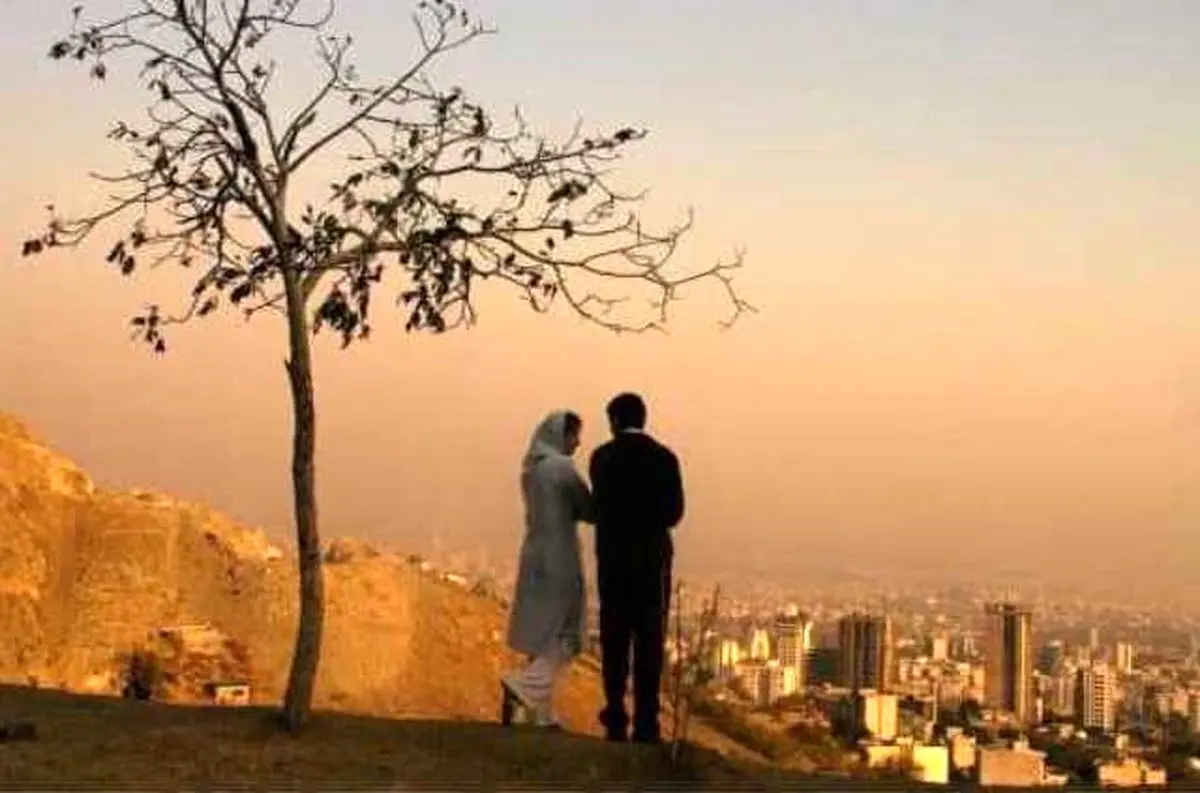 قاب تاریخ| آیت‌الله هاشمی‌رفسنجانی در رختکن آزادی و ...