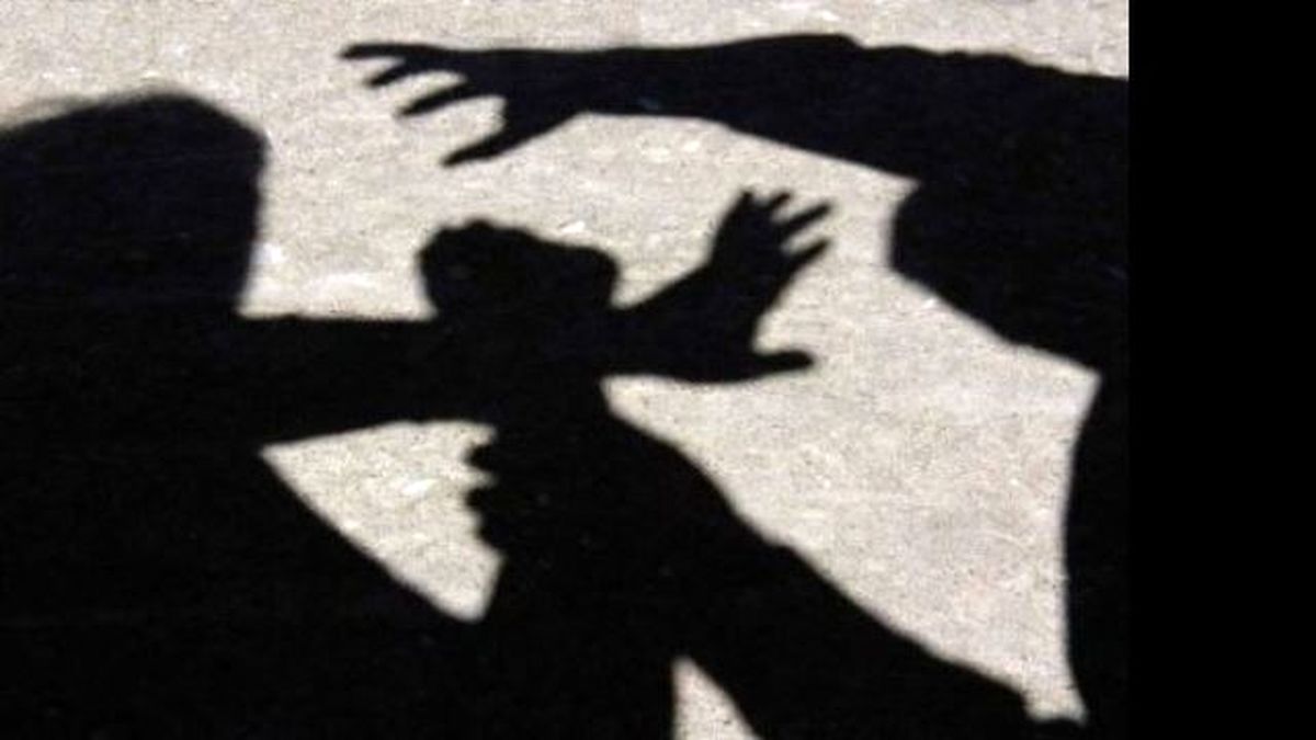 عزل مدیرعامل بانک بهخاطر درگیری با خبرنگاران